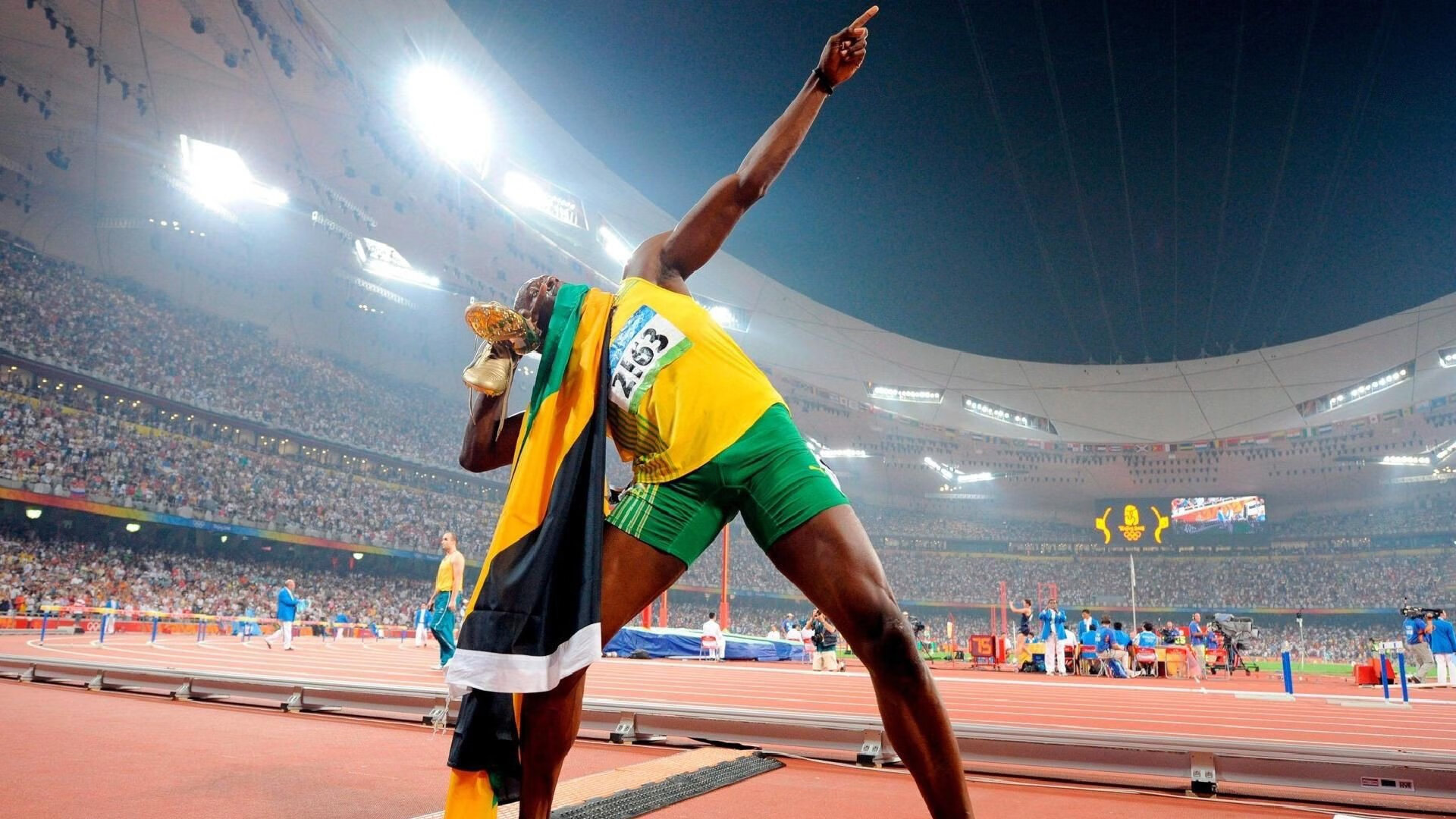 皮划艇锦标赛赛道技术难度提高，竞争更激烈，皮划艇赛事